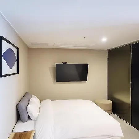 Hound Hotel Busan Station Exterior photo