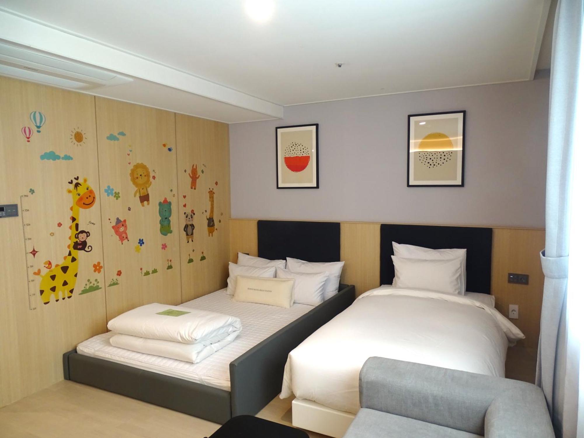 โรงแรม โรงแรมฮาวด์ พูซาน สเตชั่น 3*