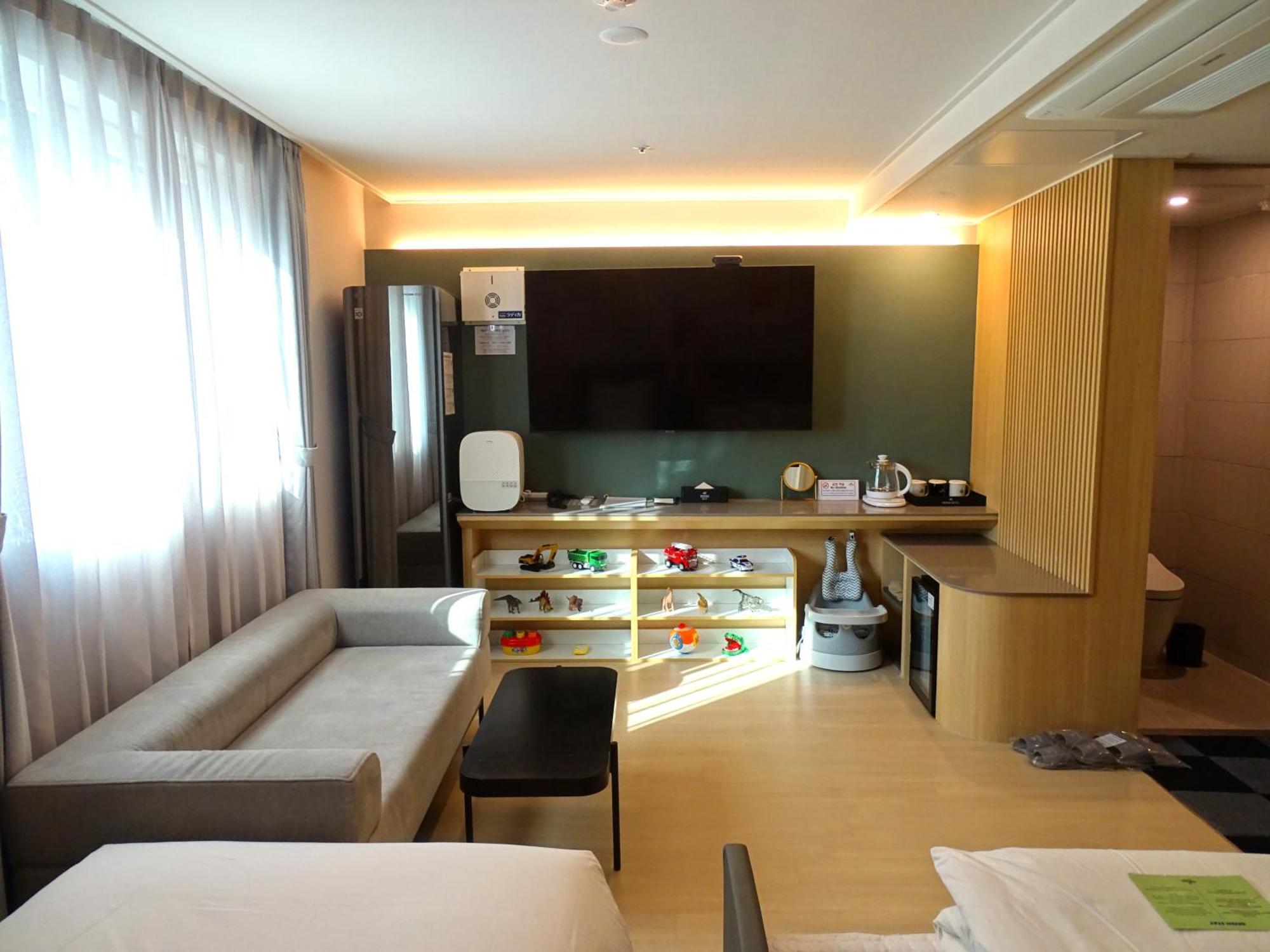 โรงแรมฮาวด์ พูซาน สเตชั่น 3* ปูซาน
