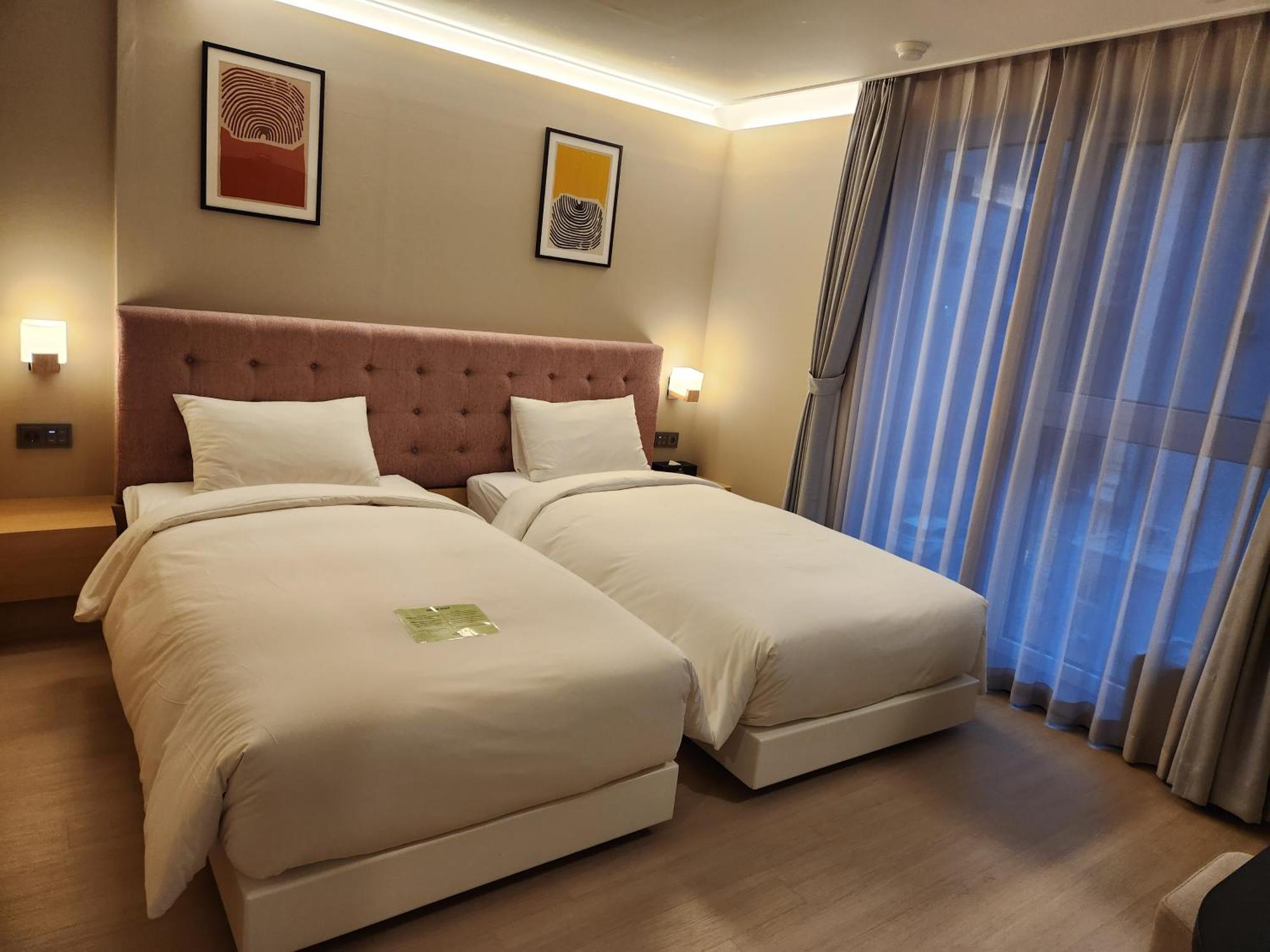 โรงแรมฮาวด์ พูซาน สเตชั่น โรงแรม 3*